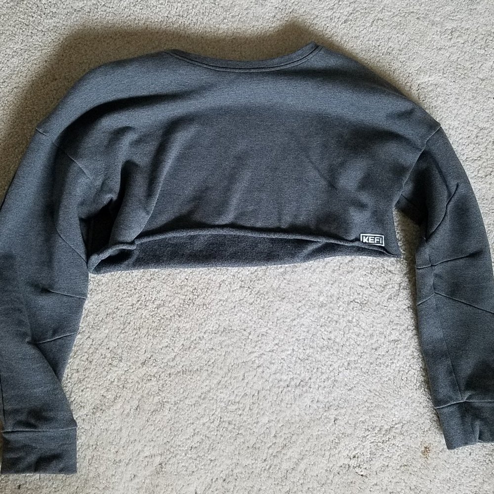 Kefi Gray Cropped Sweater